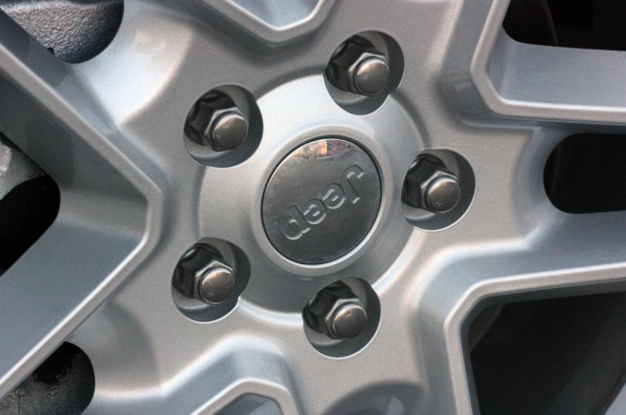  Jeep Compass 2011 года  (фото 78 из 97)